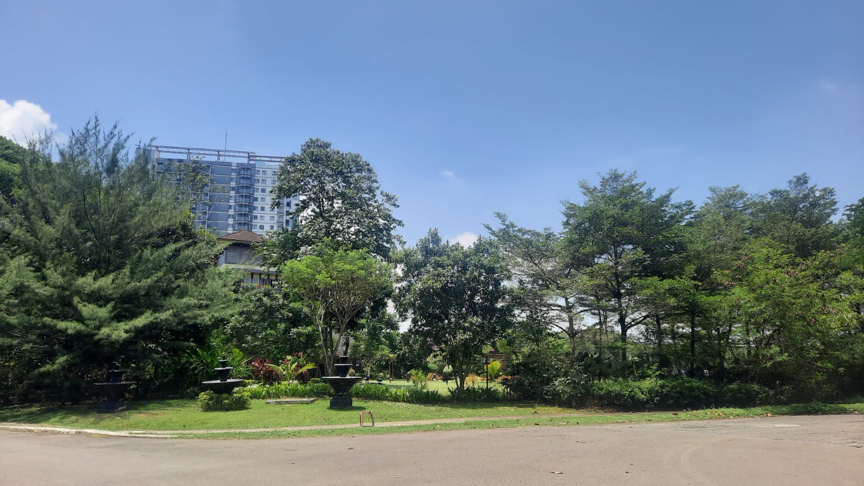 KAVLING RESIDENTIAL TAMAN GOLF TIMUR SIAP BANGUN  DI LOKASI YANG NYAMAN DAN STRATEGIS DEKAT LAPANGAN GOLF JABABEKA CIKARANG