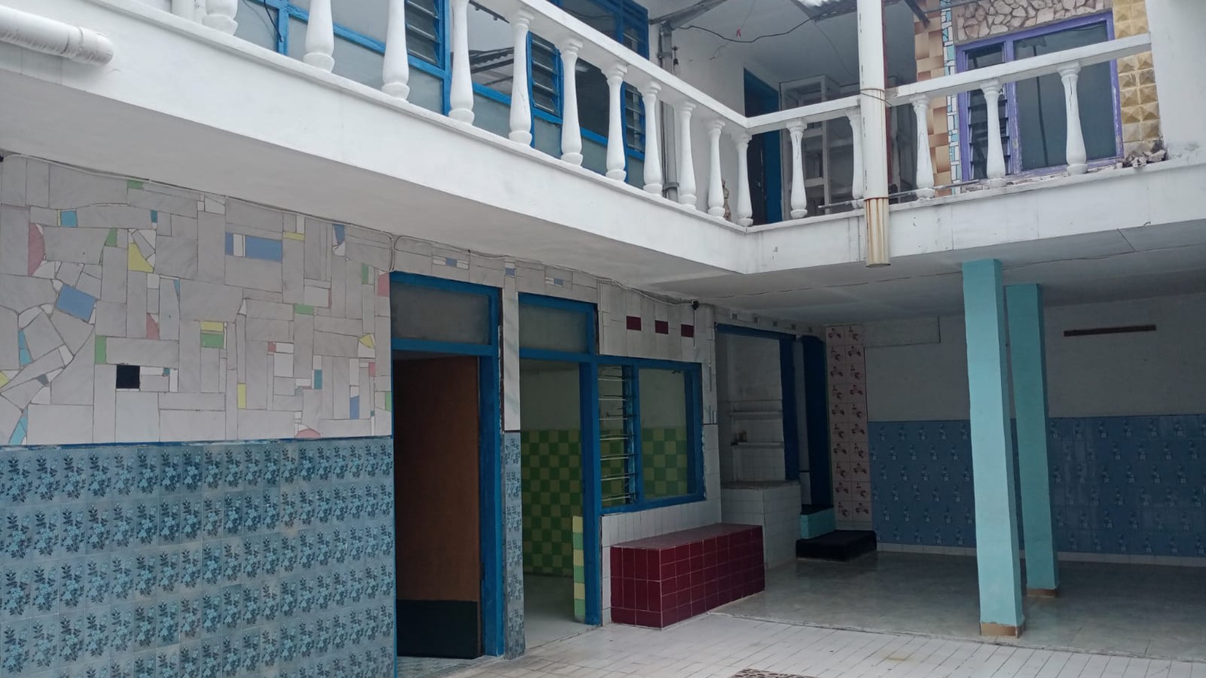 Rumah 2 Lantai Lokasi Strategis Dekat SMPN 5 di Magelang Utara 