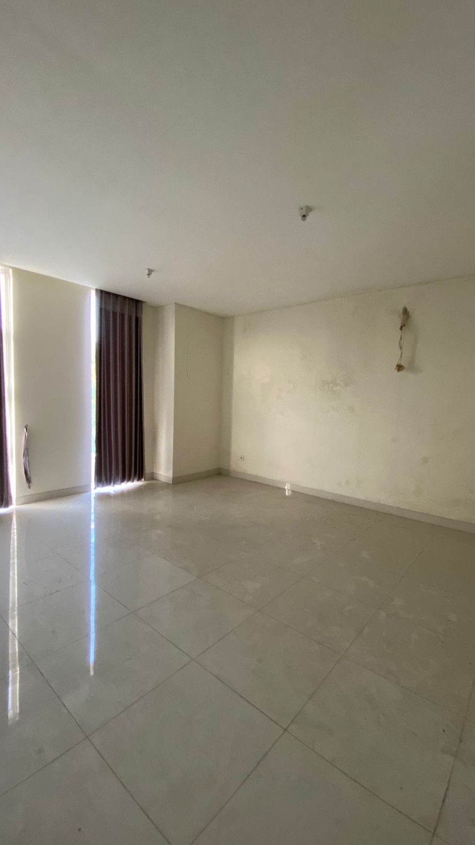 Dijual Rumah  2 lantai di Grand Pakuwon, Surabaya Barat 