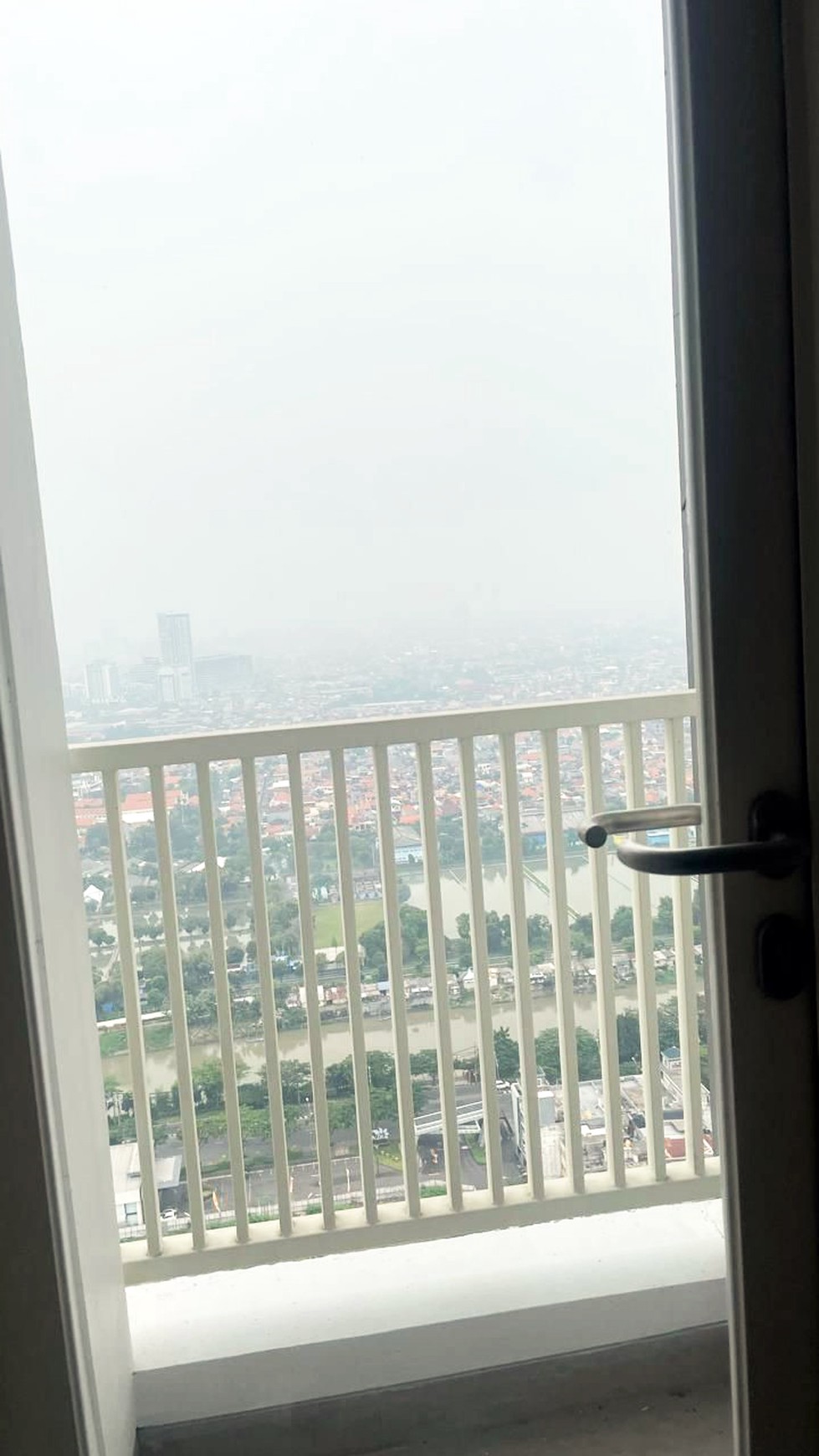 Apartemen Klaska Residence Tower Azure, Type Studio, Kosongan, View City, Sewa Min 2 thn - CT -