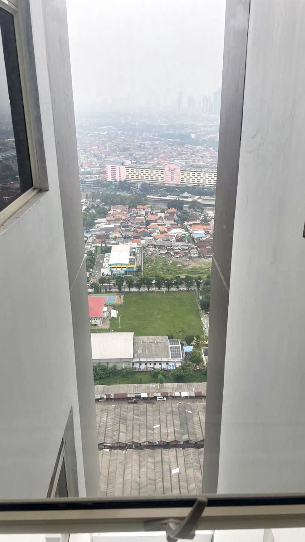 Apartemen Klaska Residence Tower Azure, Type Studio, Kosongan, View City, Sewa Min 2 thn - CT -