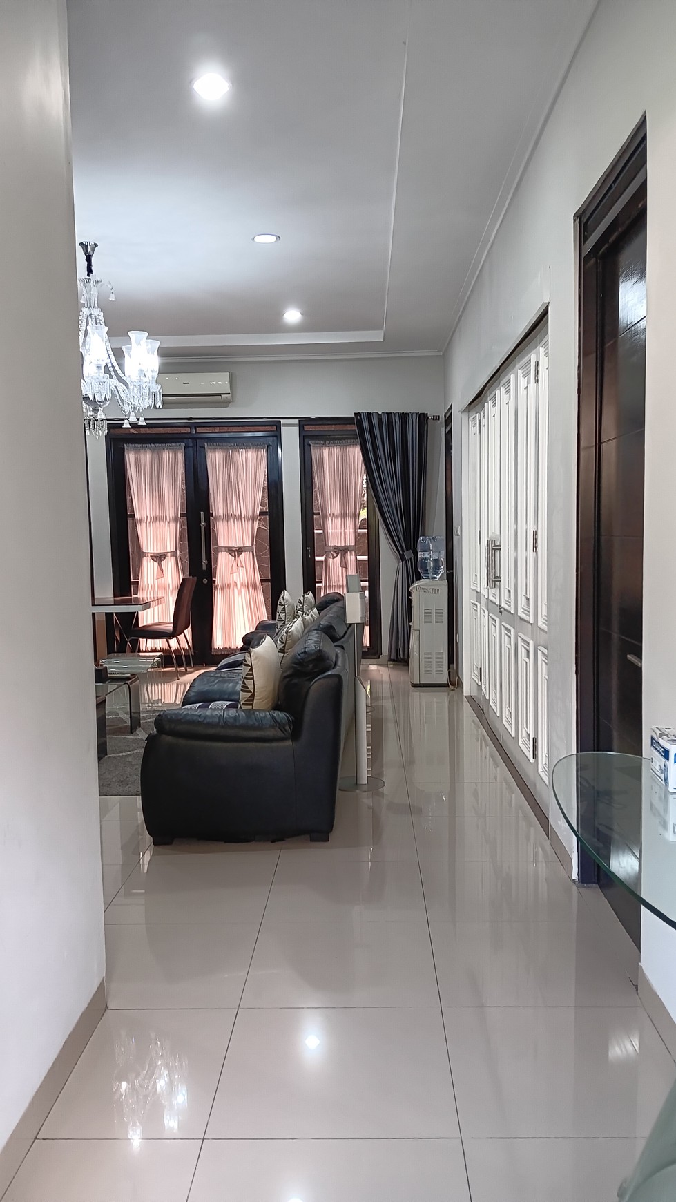 JUAL RUMAH 2 LANTAI FULL FURNISHED DI BATUNUNGGAL INDAH