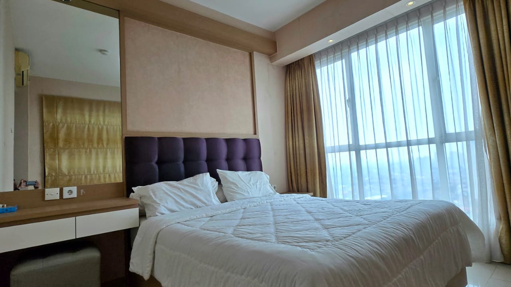 Gandaria Height  3  bedroom, Loft unit, connecting to mall Gandaria City, 10 minutes to Senayan and Pondok Indah