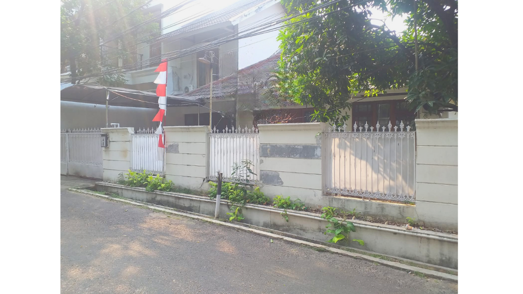 Rumah 2 lantai lokasi strategis di Pasar Minggu, Jakarta Selatan