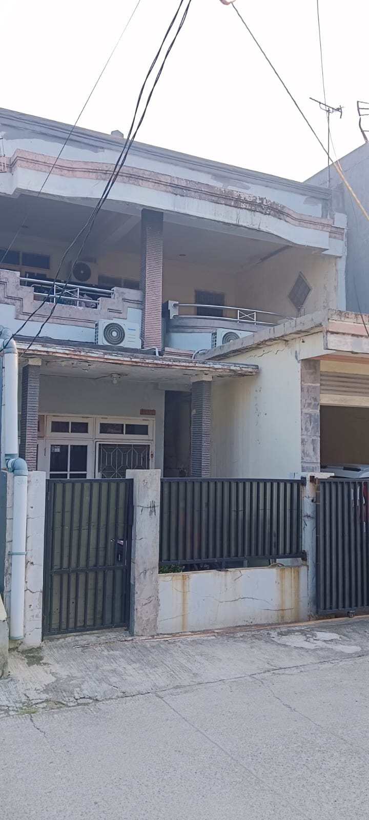 Dijual Rumah Harapan Indah 1 Bekasi 