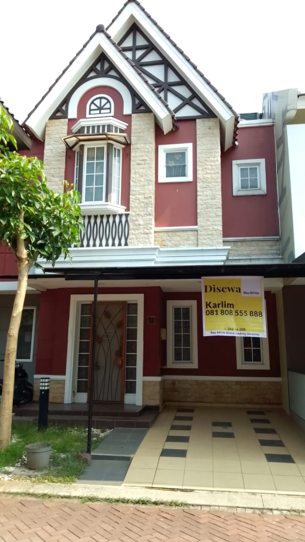 Disewakan Rumah 2 lantai di Malibu Village Gading Serpong