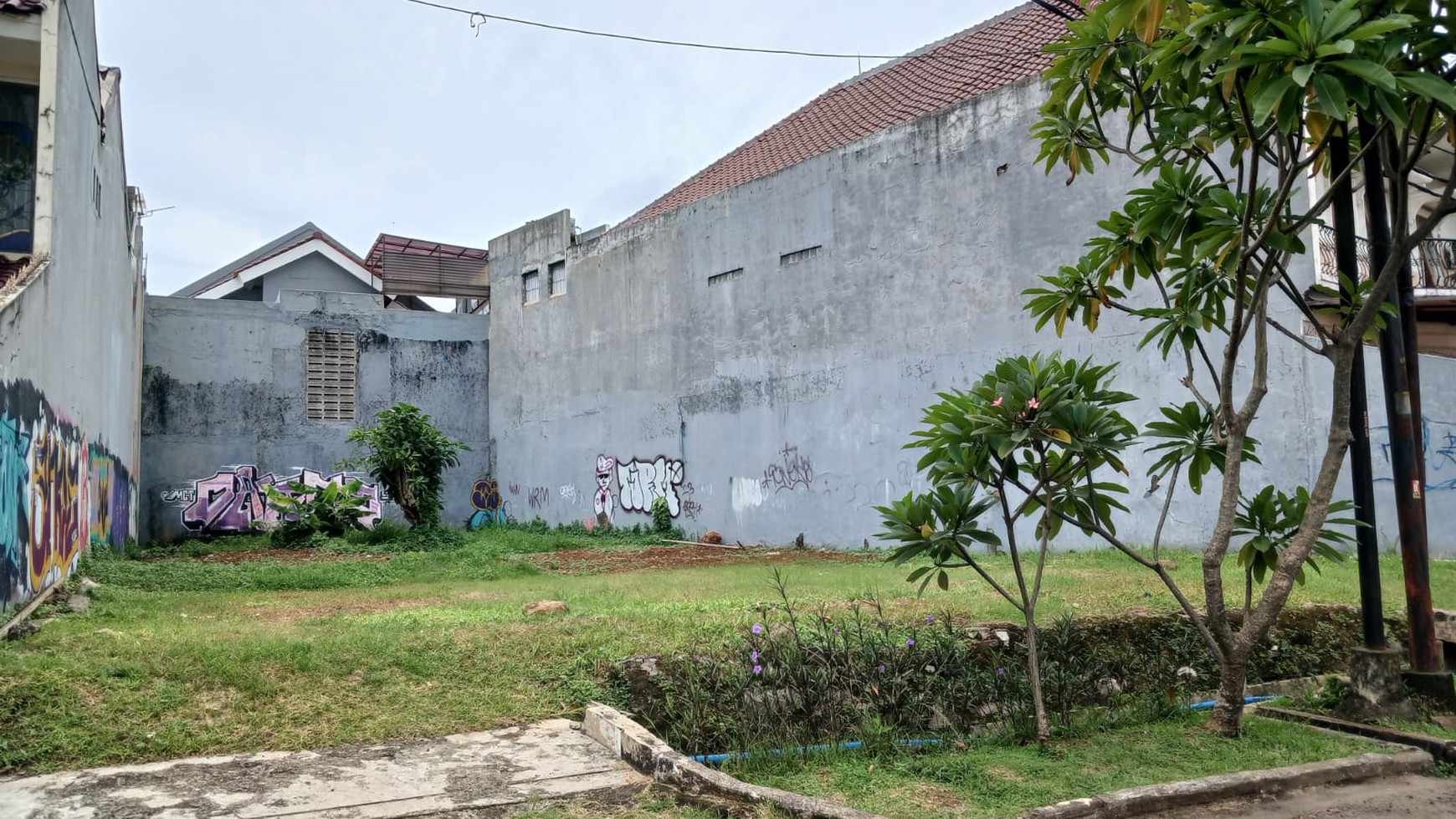 Rumah Hitung Tanah Area Cipete