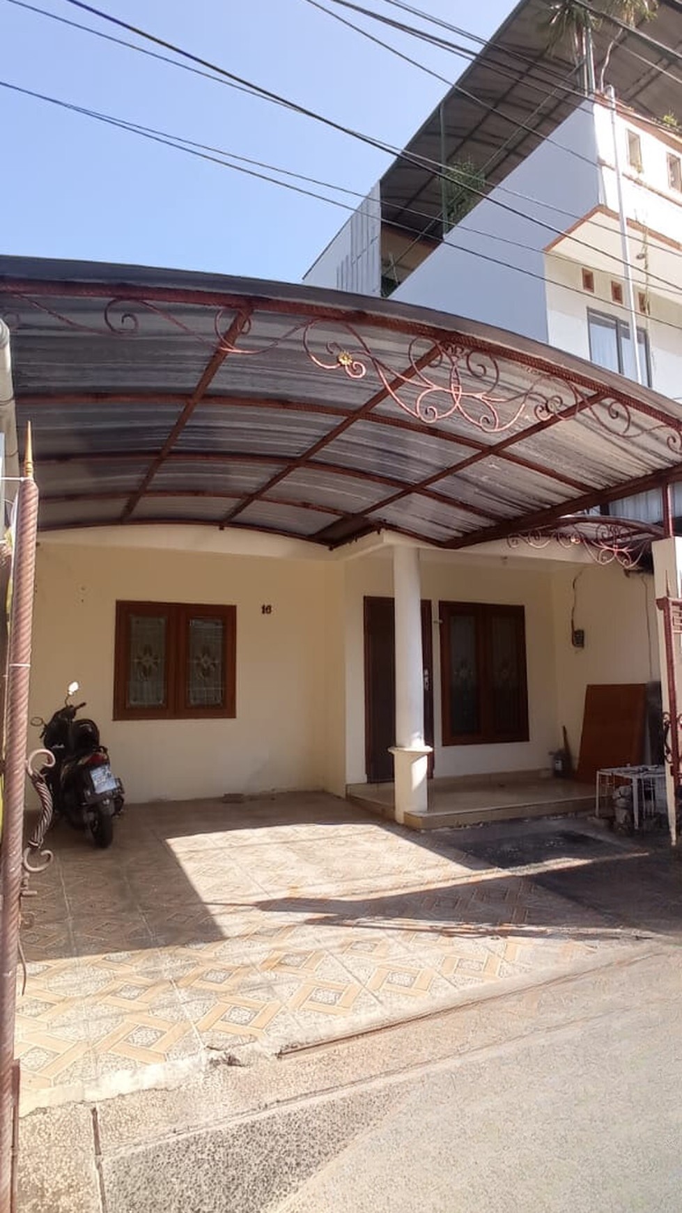 Rumah Hitung Tanah Area Cipete