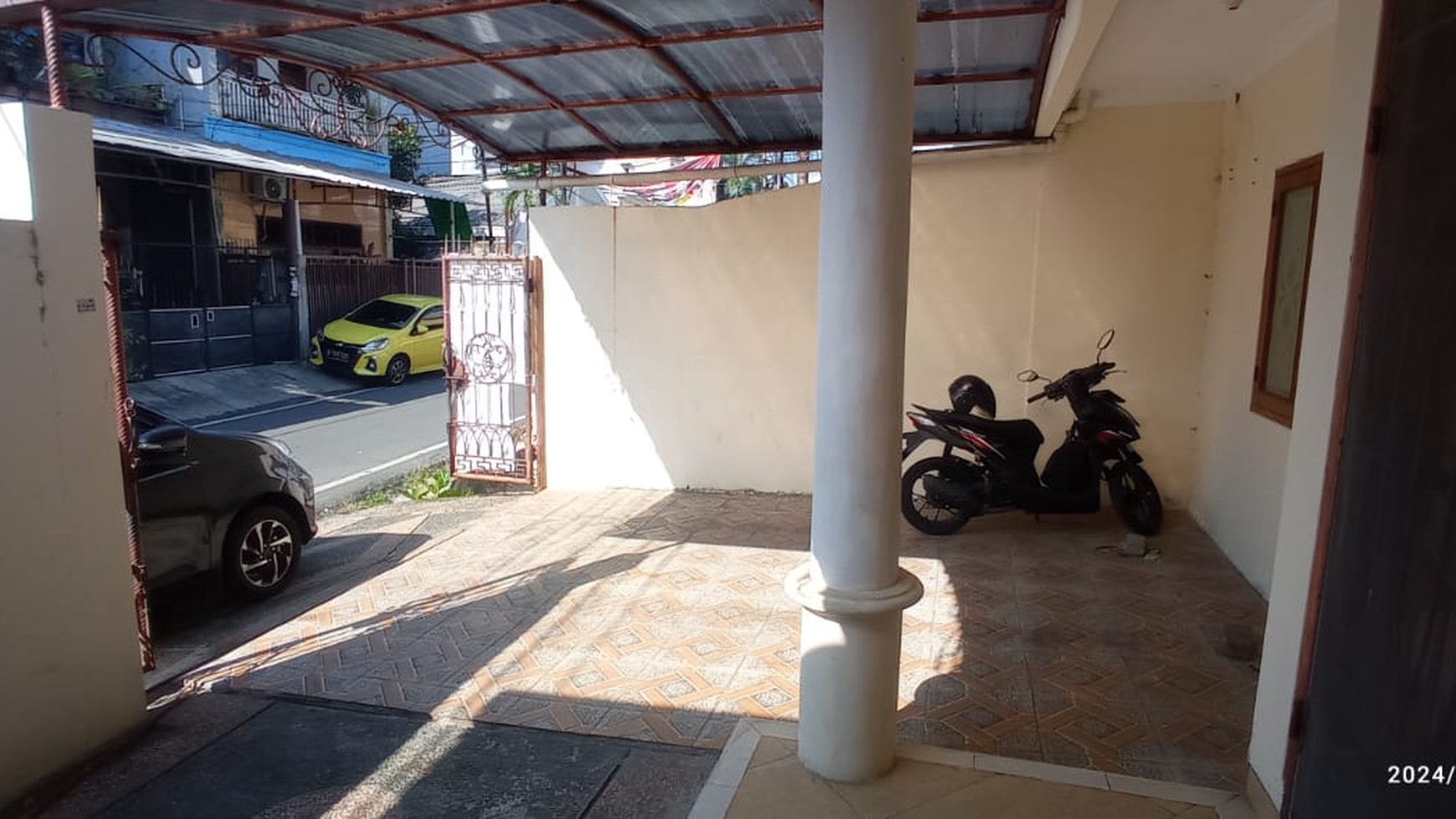 Rumah Hitung Tanah Area Cipete