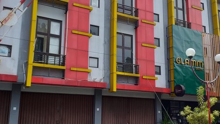 Ruko Premium Di Jalan Utama Seturan,Super Strategis Dekat Kampus & Mall, Caturtunggal, Depok, Sleman