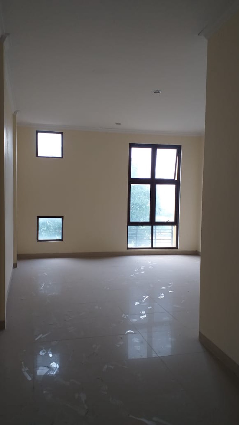 Ruko Premium Di Jalan Utama Seturan,Super Strategis Dekat Kampus & Mall, Caturtunggal, Depok, Sleman