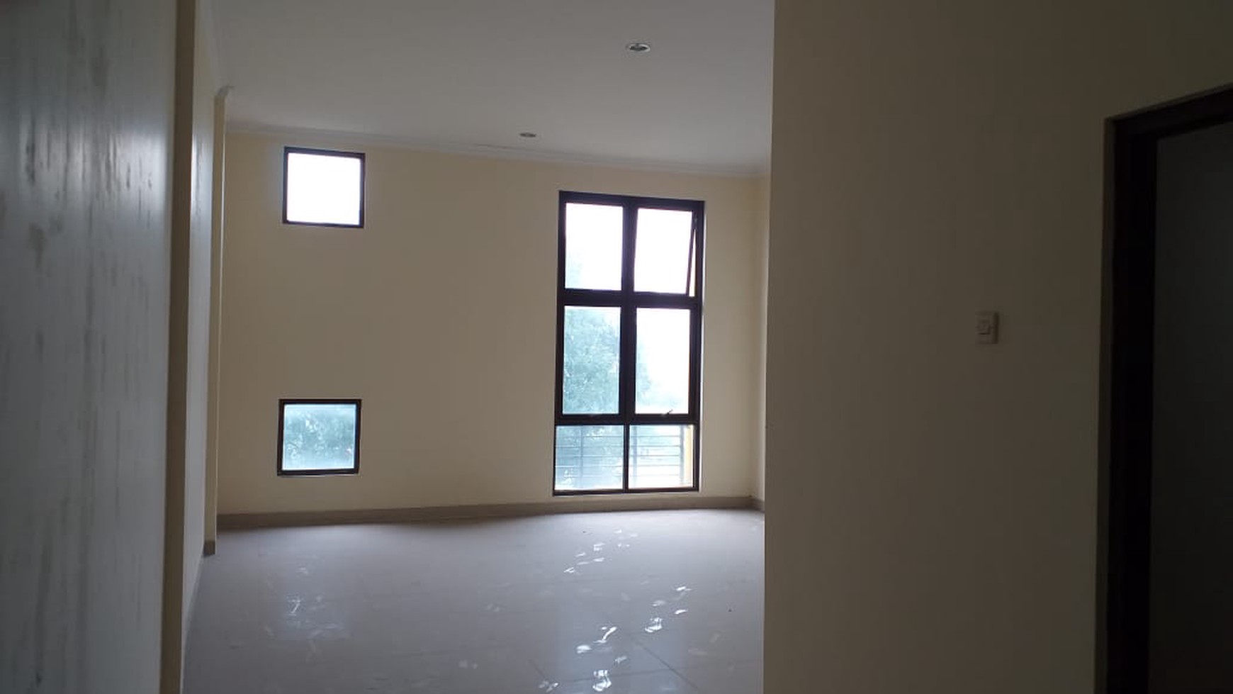 Ruko Premium Di Jalan Utama Seturan,Super Strategis Dekat Kampus & Mall, Caturtunggal, Depok, Sleman