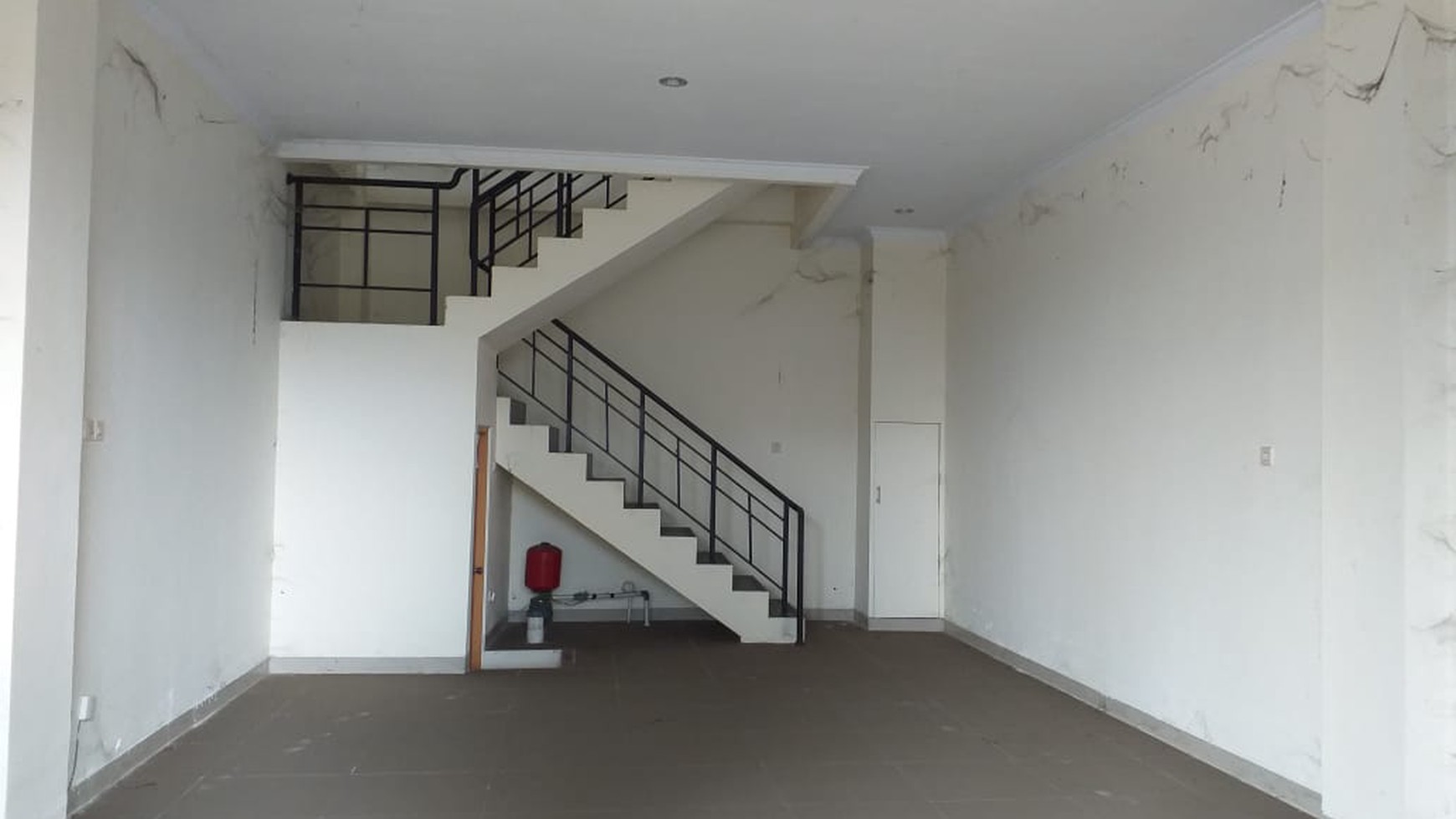 Ruko Premium Di Jalan Utama Seturan,Super Strategis Dekat Kampus & Mall, Caturtunggal, Depok, Sleman