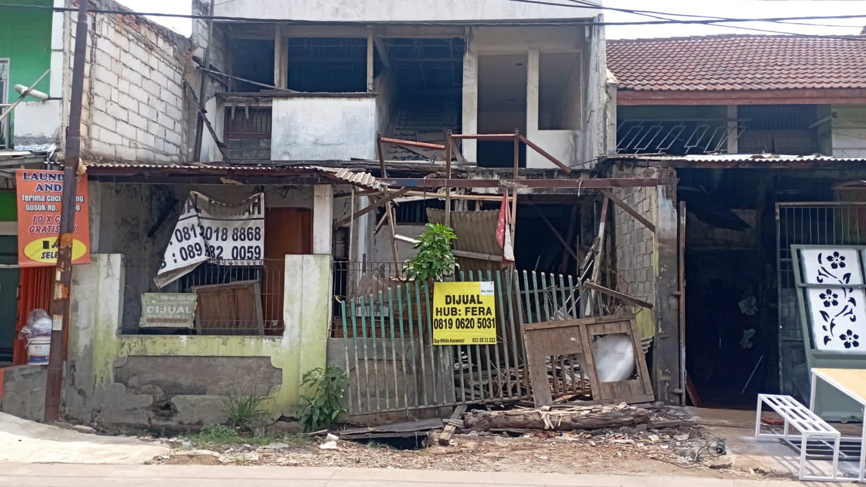 Dijual Rumah 2 Lantai Di Jalan Raya Utama Jl. Prabu Siliwangi , Kecamatan Cibodas - Tangerang