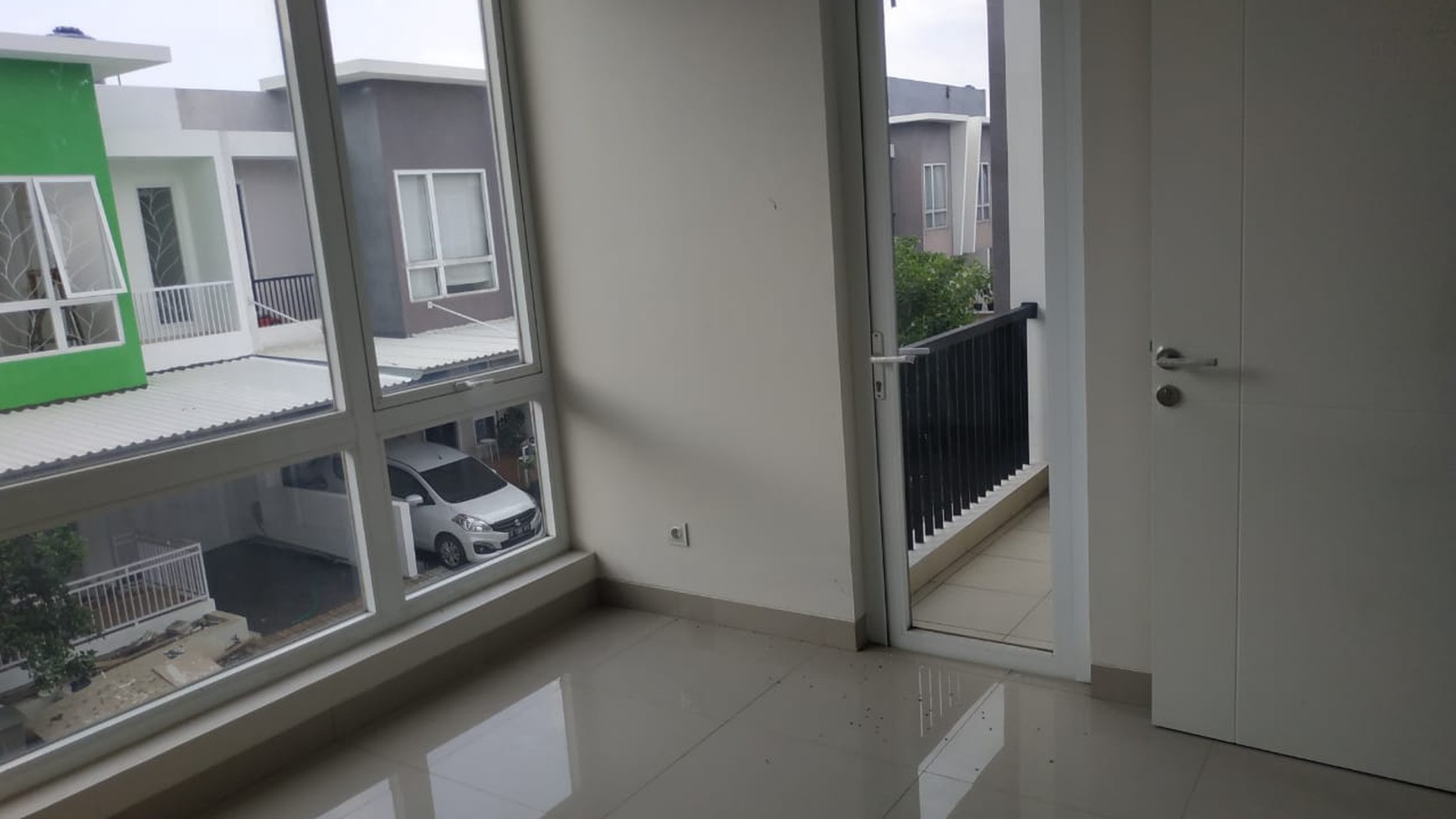 Dijual SEGERA Rumah Bagus Di Komplek Taman Berryl Residence, Graha Raya Bintaro, Tangerang Selatan