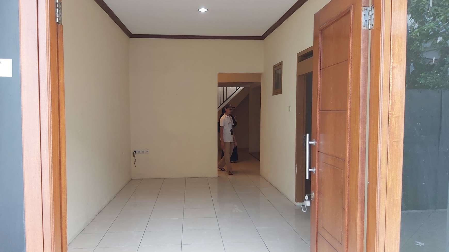 Rumah 1 1/2 Lantai di Jalan Tebet Barat Dalam