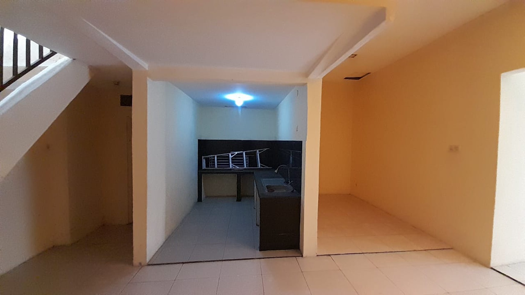 Rumah 1 1/2 Lantai di Jalan Tebet Barat Dalam