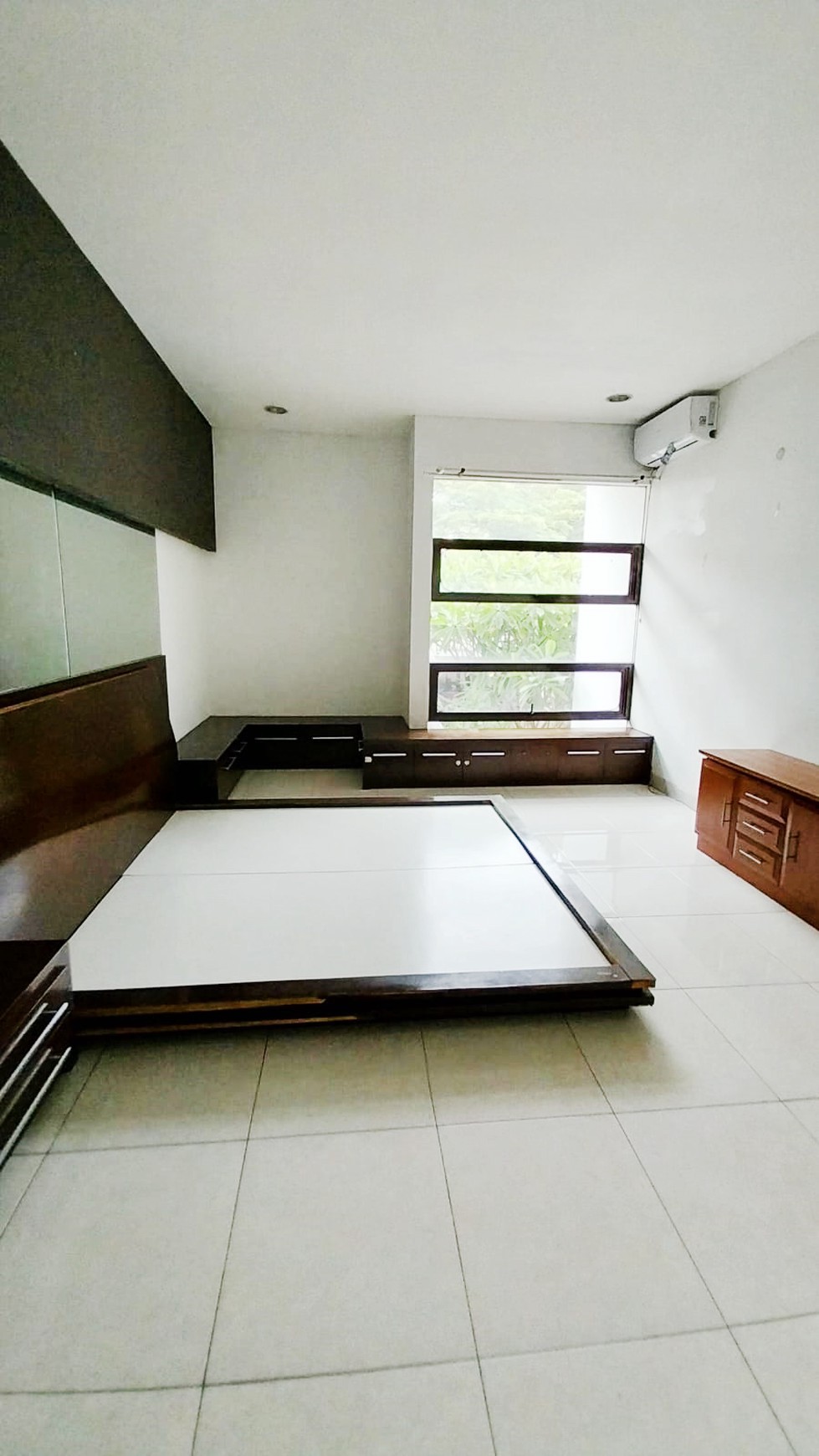 Rumah Bagus Di Provence Parkland BSD Tangerang Selatan