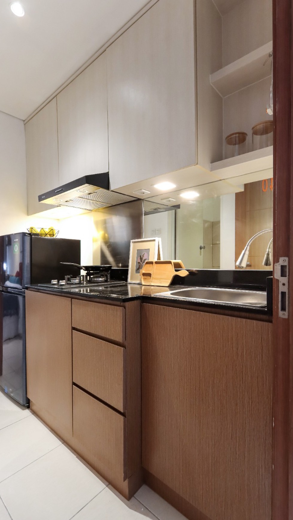 MURAH Dijual Apartemen Pavilion Permata Tipe 1 Bedroom FULL Furnished Modern STRATEGIS dekat GRAND SUNGKONO LAGOON, Akses TOL Satelit, Ciputra World Mall