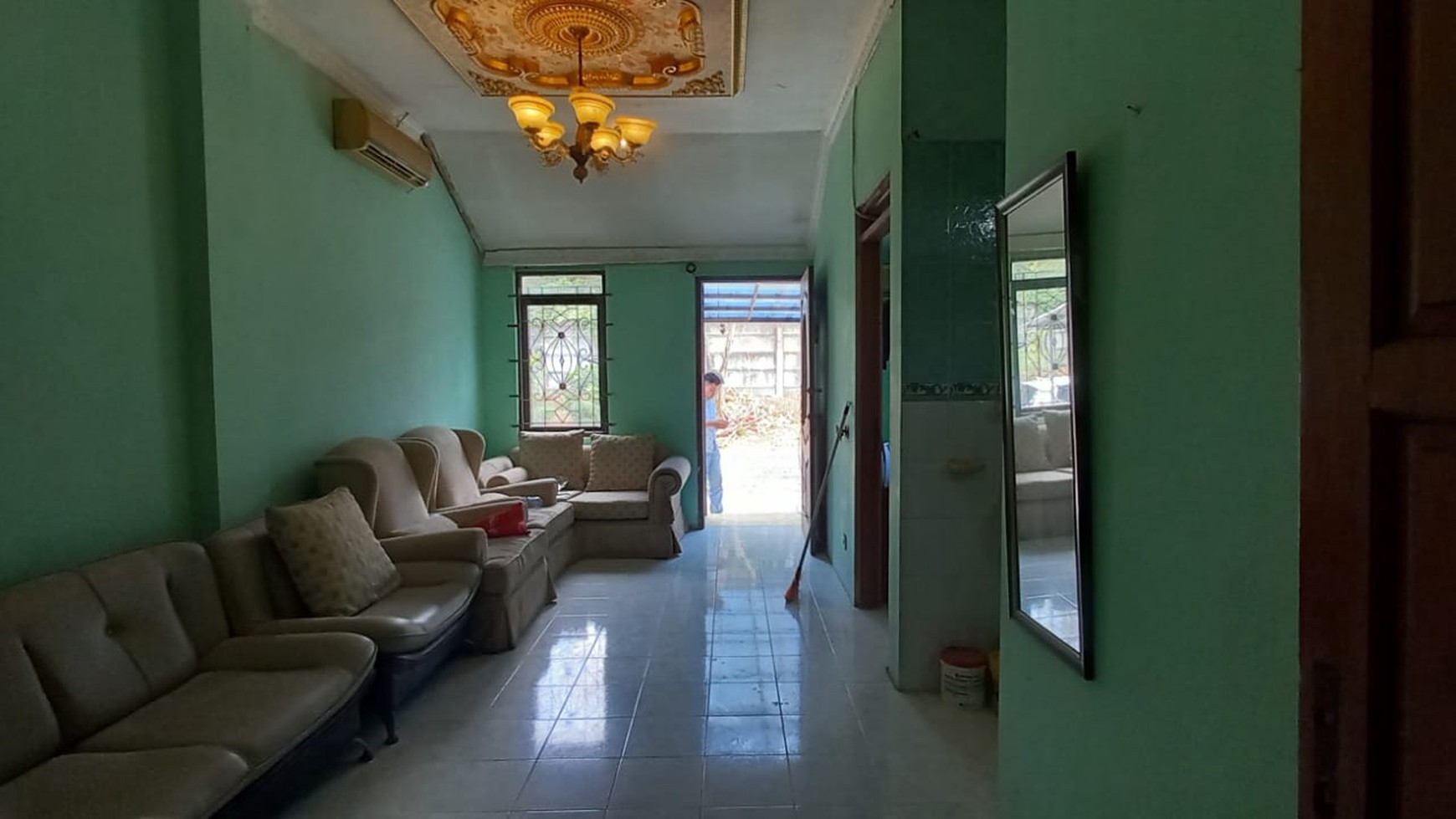 Dijual  Murah Rumah 2 lantai di Ubud Cempaka Barat 