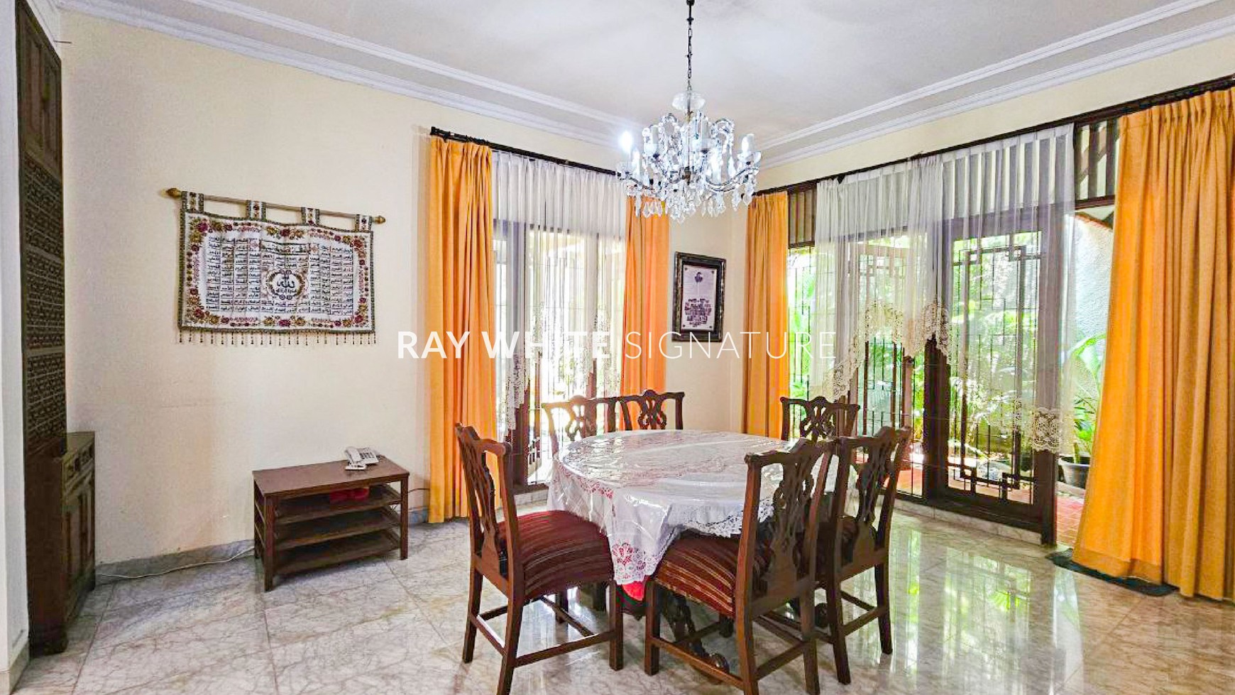 Rumah Hitung Tanah Area Cipete