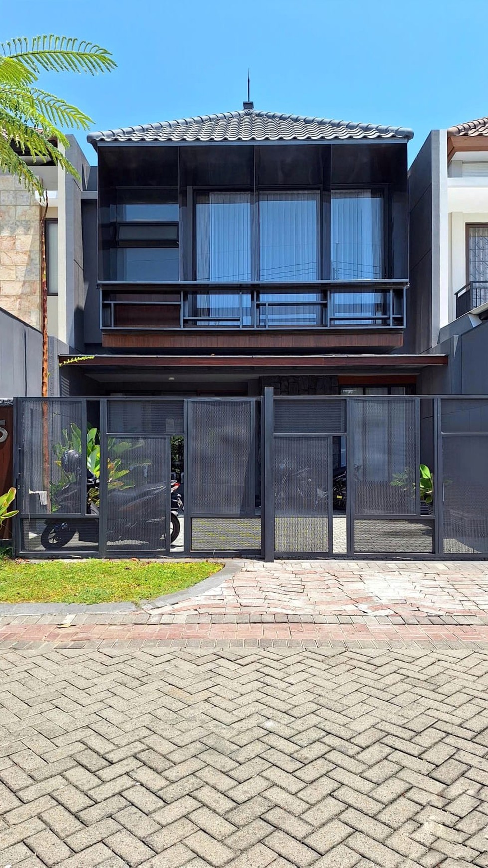 Rumah Mewah Minimalis, Cluster Favorit di Pakuwon City