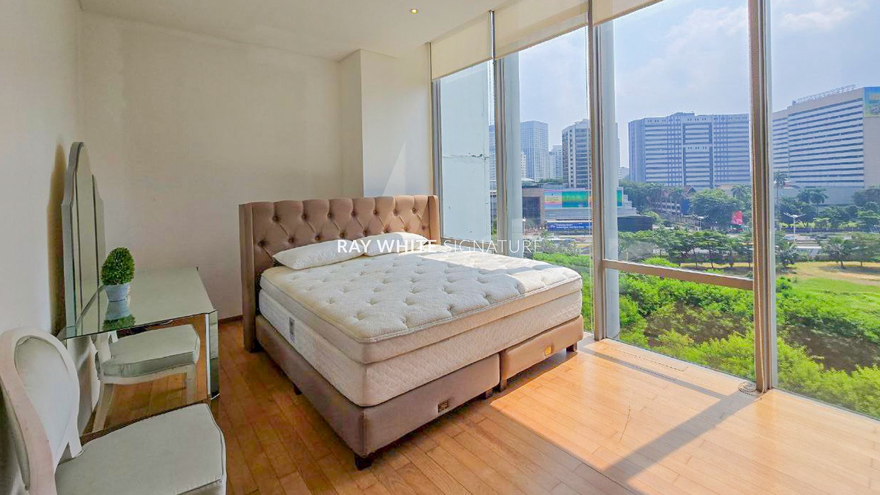 Apartemen Senopati Suites Tower 2