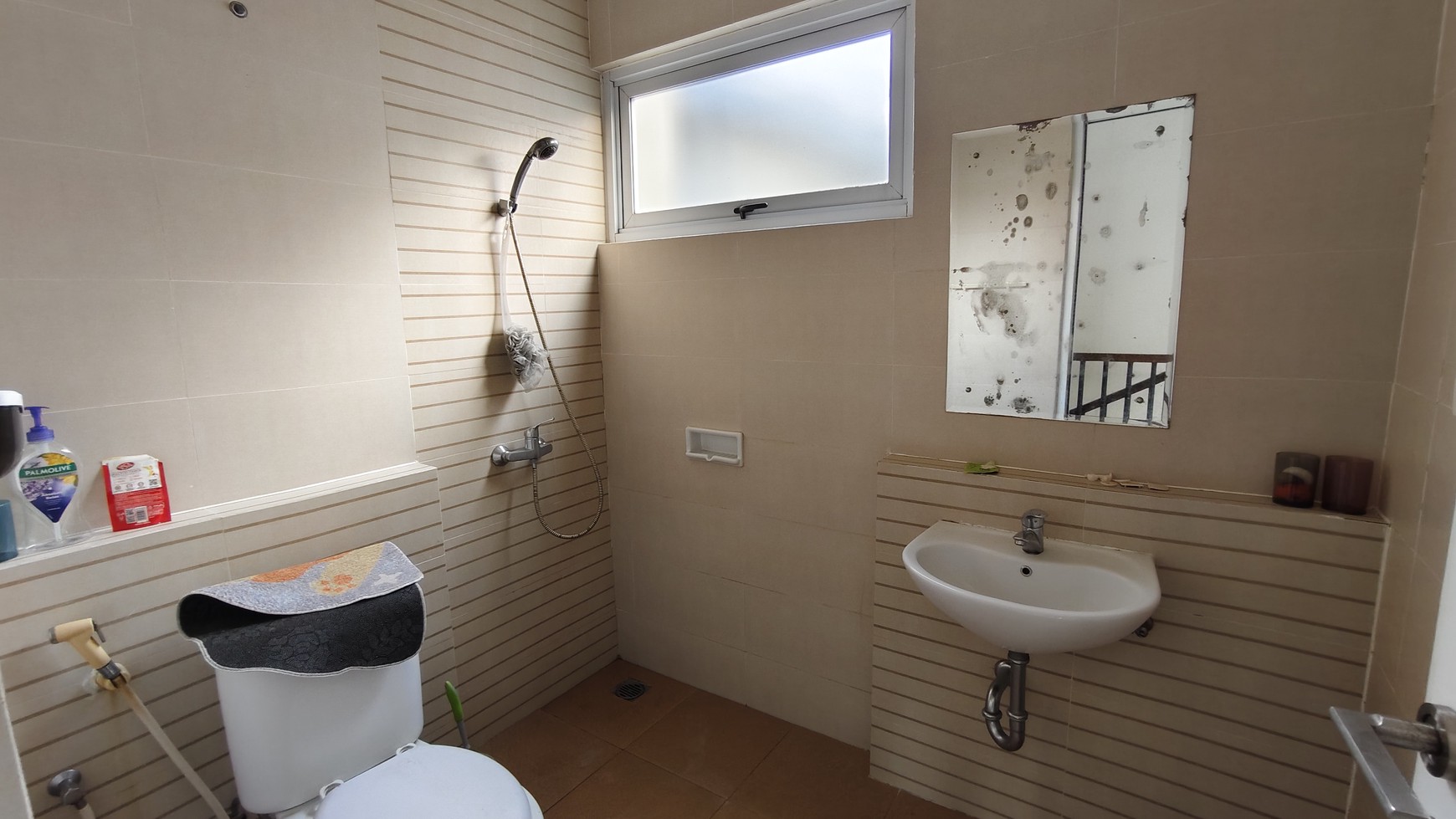 Rumah Hitung Tanah Area Cipete