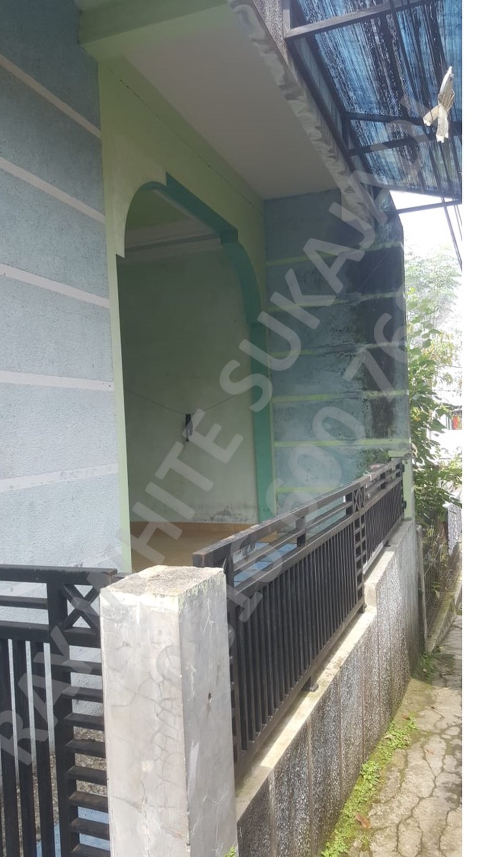 Dijual Rumah Tinggal di Cijerokaso