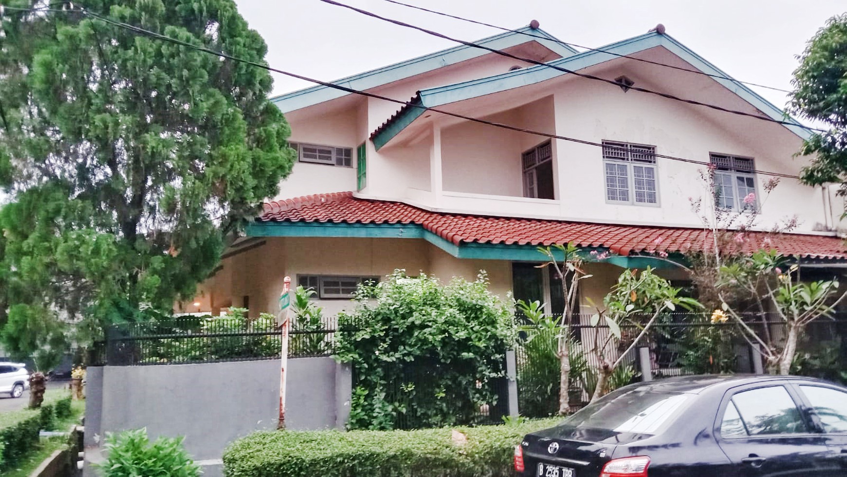 Dijual Rumah Siap Huni Lokasi Strategis di Bintaro Jaya Sektor 9