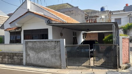 Rumah Hook Lokasi Dekat STAN Bintaro dan Cocok Untuk Kos-kosan