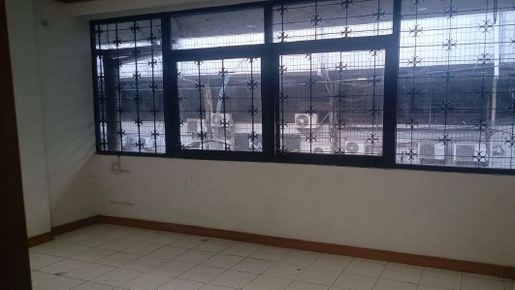 Ruko 4 Lantai Siap Pakai dan Lokasi Strategis @Bratajaya Gubeng