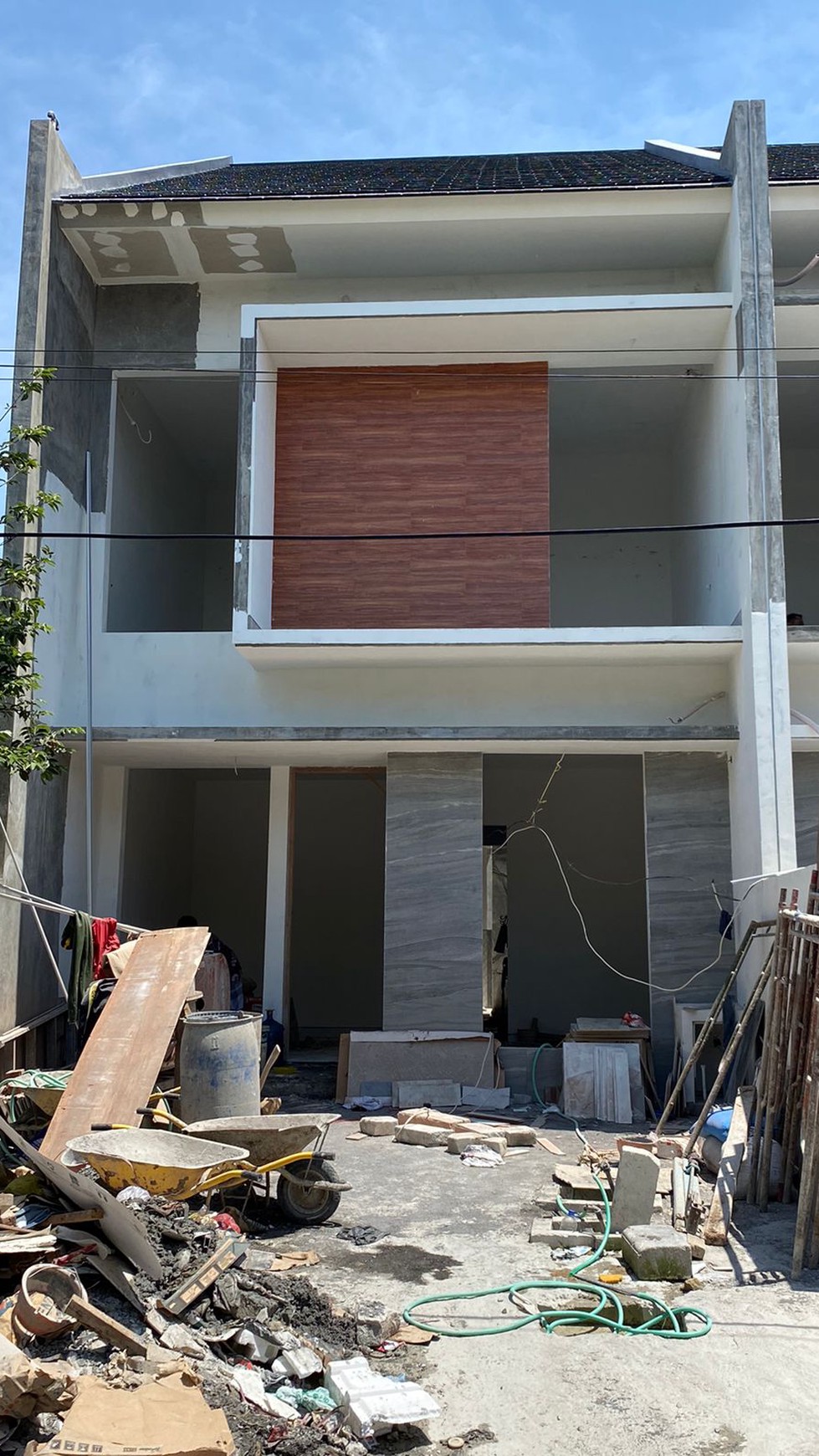 Dijual Rumah Manyar Tirtoyoso Surabaya Timur New Minimalis Modern 2 Lantai