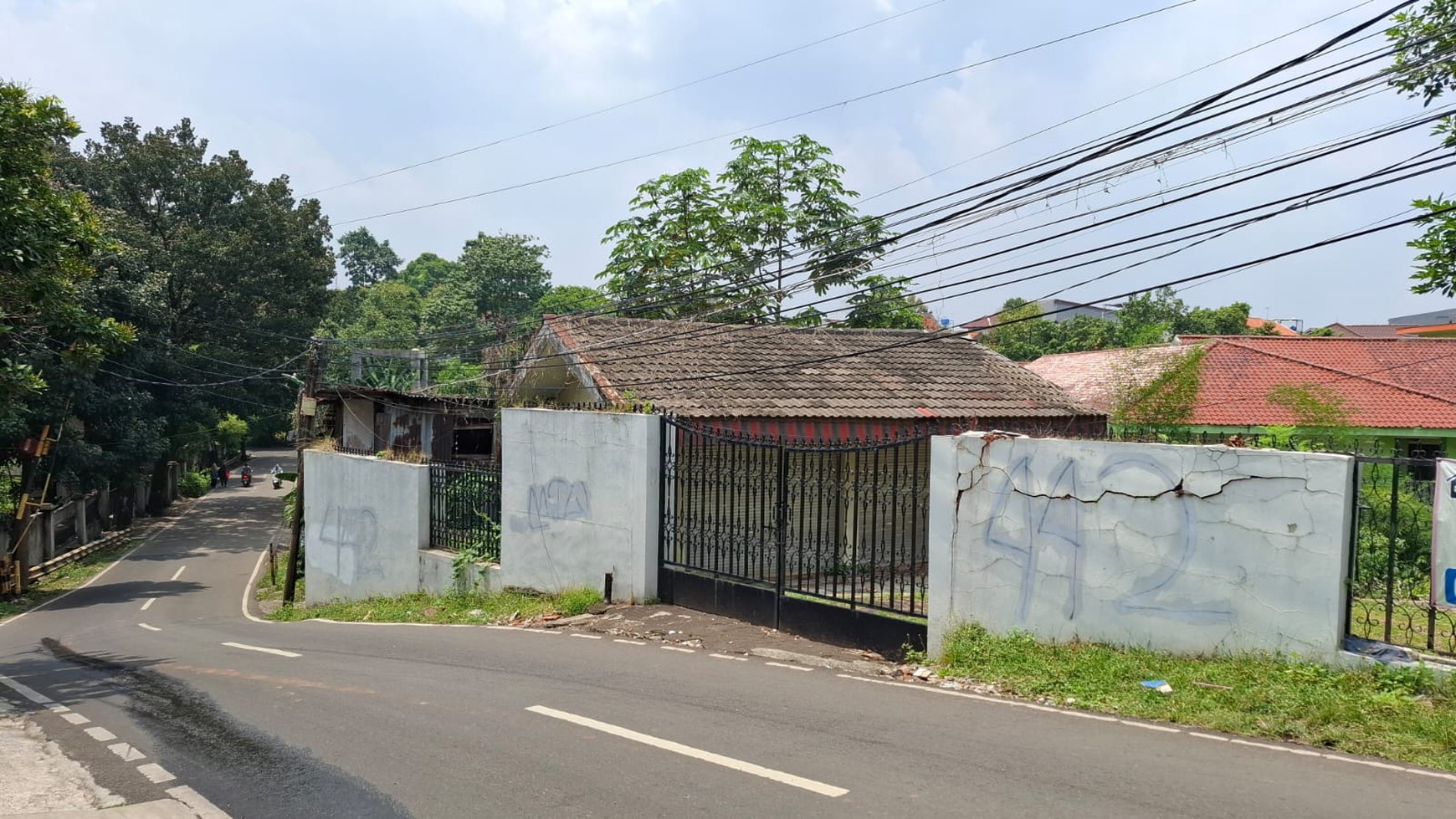 Rumah Hitung Tanah Area Cipete