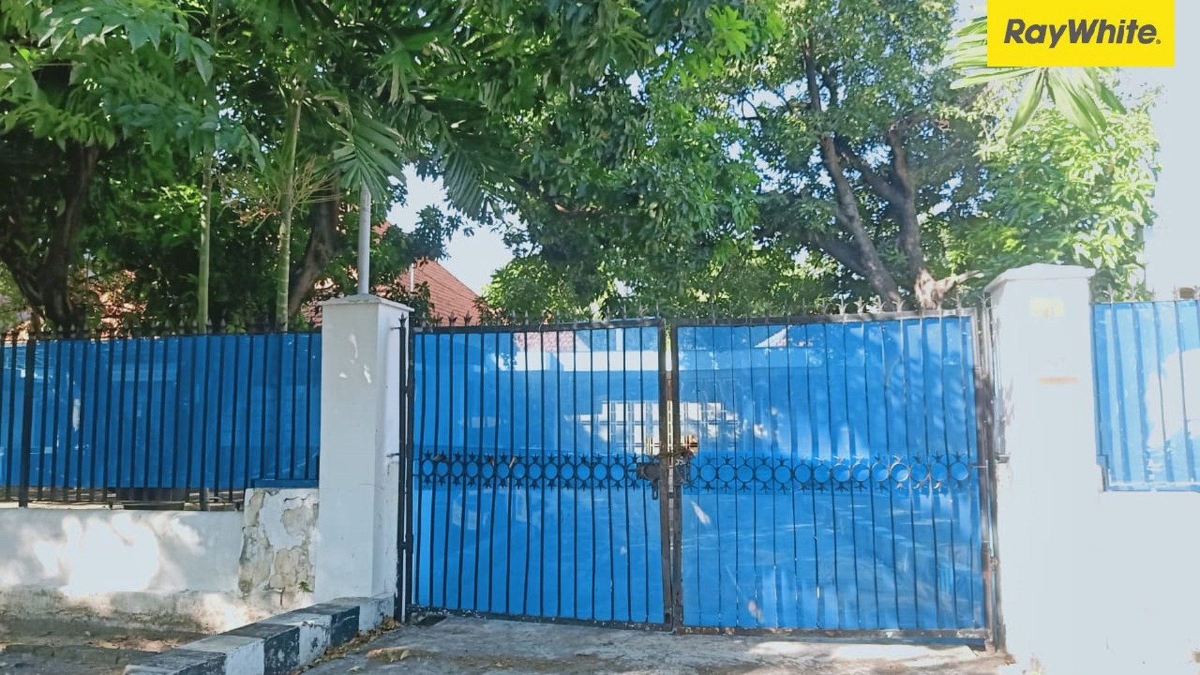 Disewakan Rumah Pusat Kota di Nol Jalan Raya Trunojoyo, Surabaya