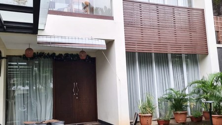 Rumah Modern Super Cozy di Pondok Indah Siap Huni