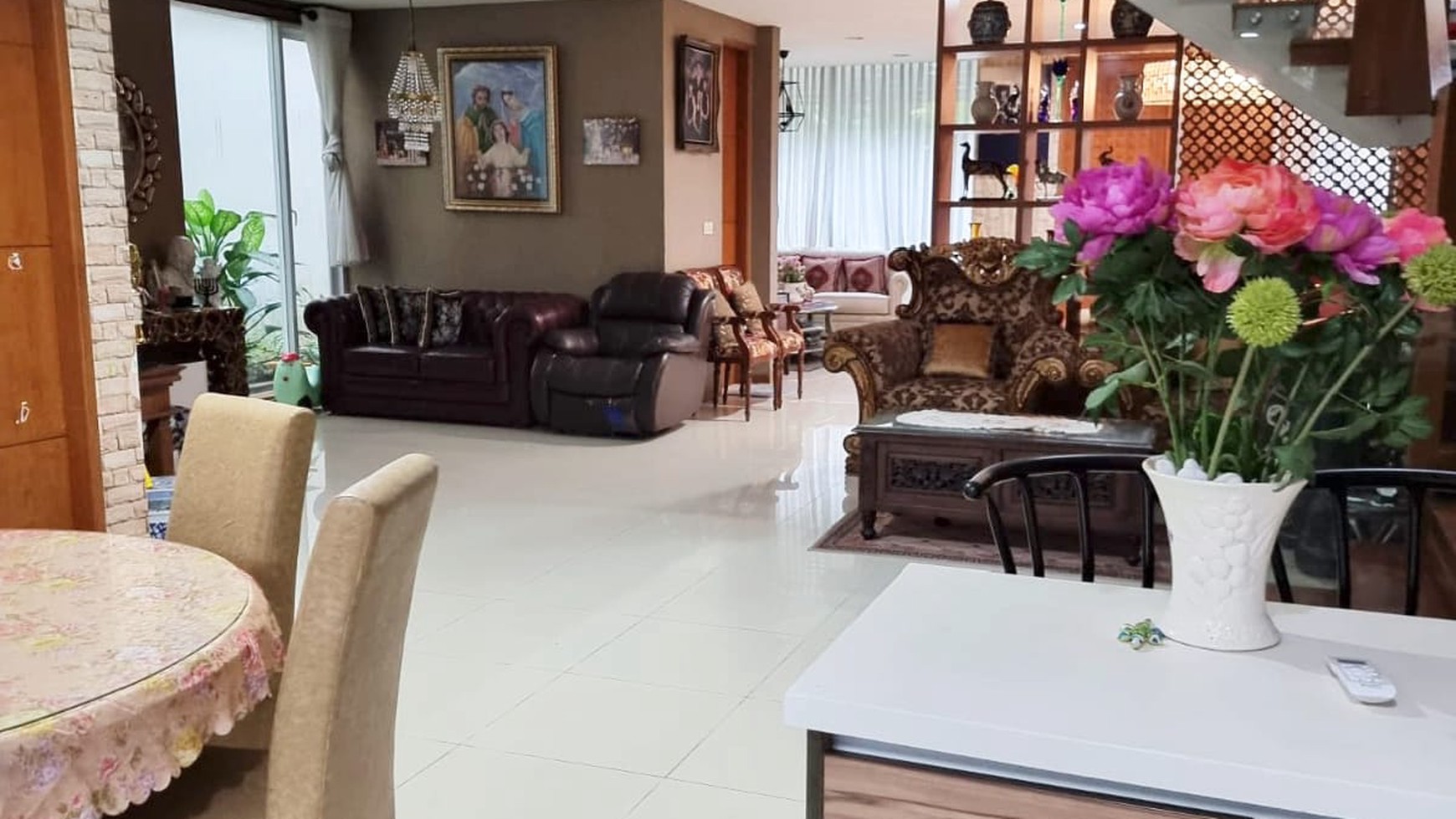 Rumah Modern Super Cozy di Pondok Indah Siap Huni