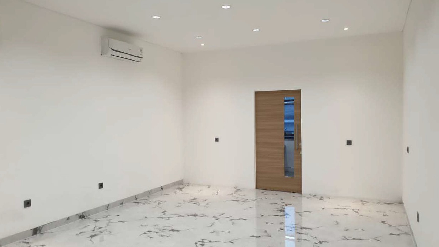 Di Jual Ruko di Jl Kencana Indah 1 Kembangan Selatan Jakarta Barat