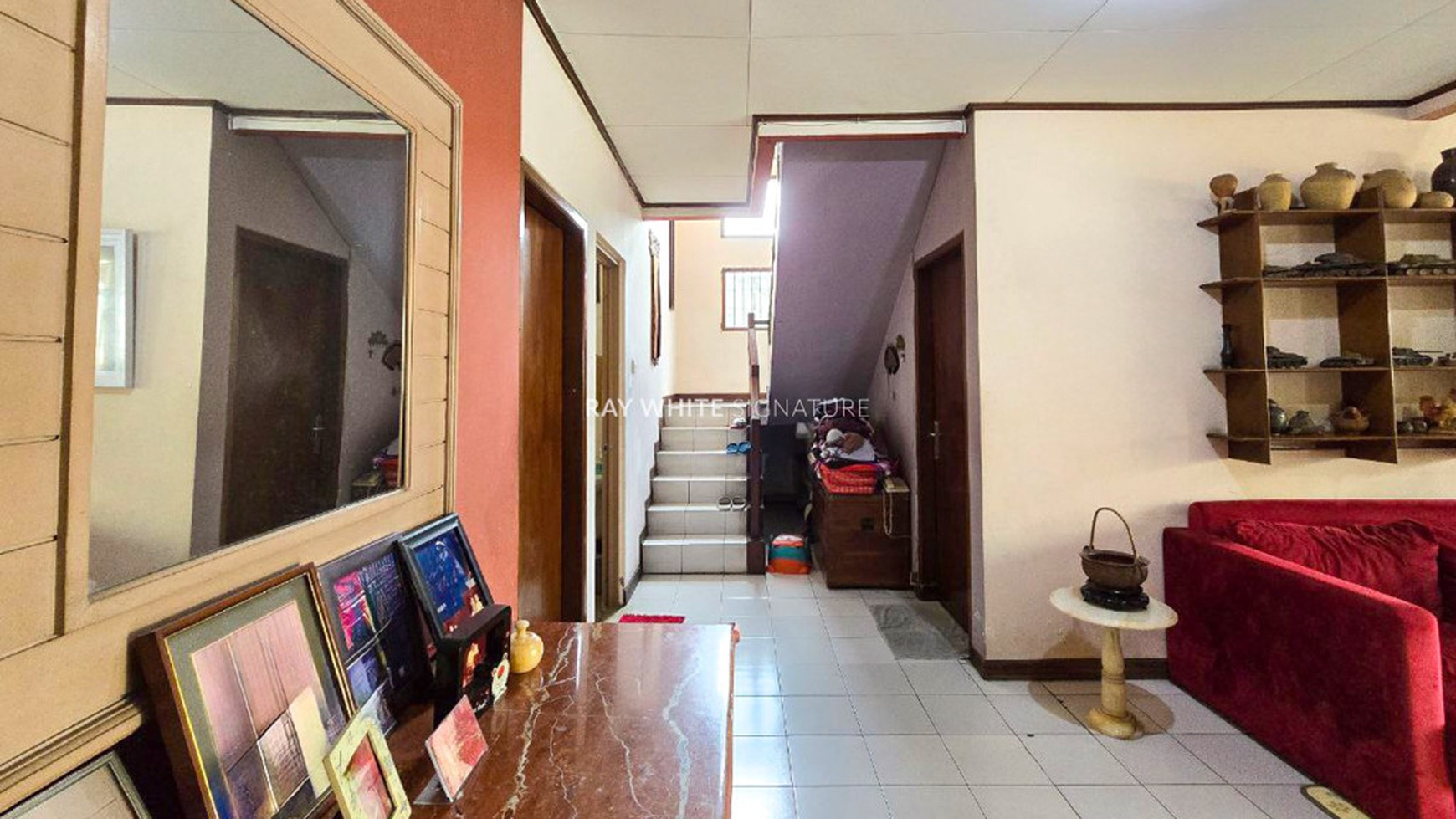 Dijual rumah posisi hook yang asri dan tenang di Jl Amal Bakti, Bintaro 