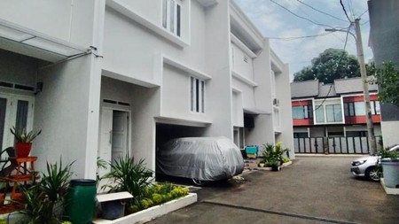 Rumah Bagus Di Perum Kenduri Residence Jagakarsa Jakarta Selatan