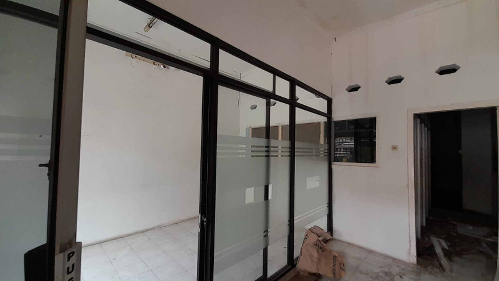 Rumah Hitung Tanah Area Cipete