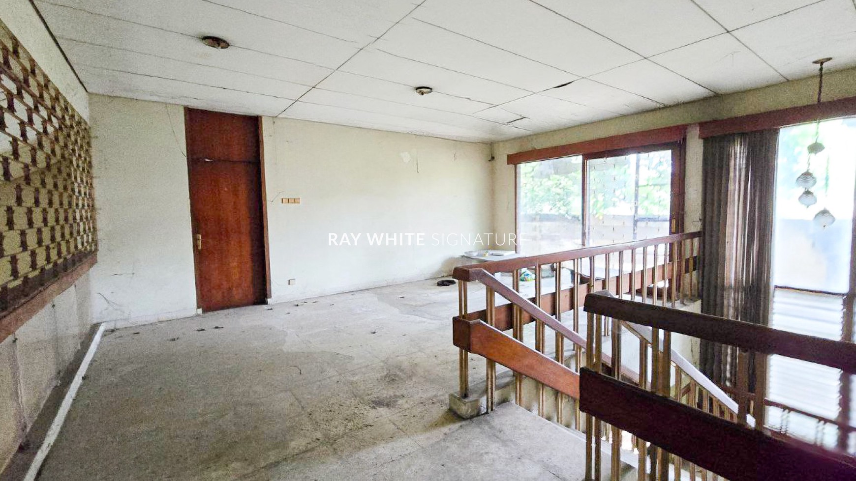 Rumah Hitung Tanah Area Cipete