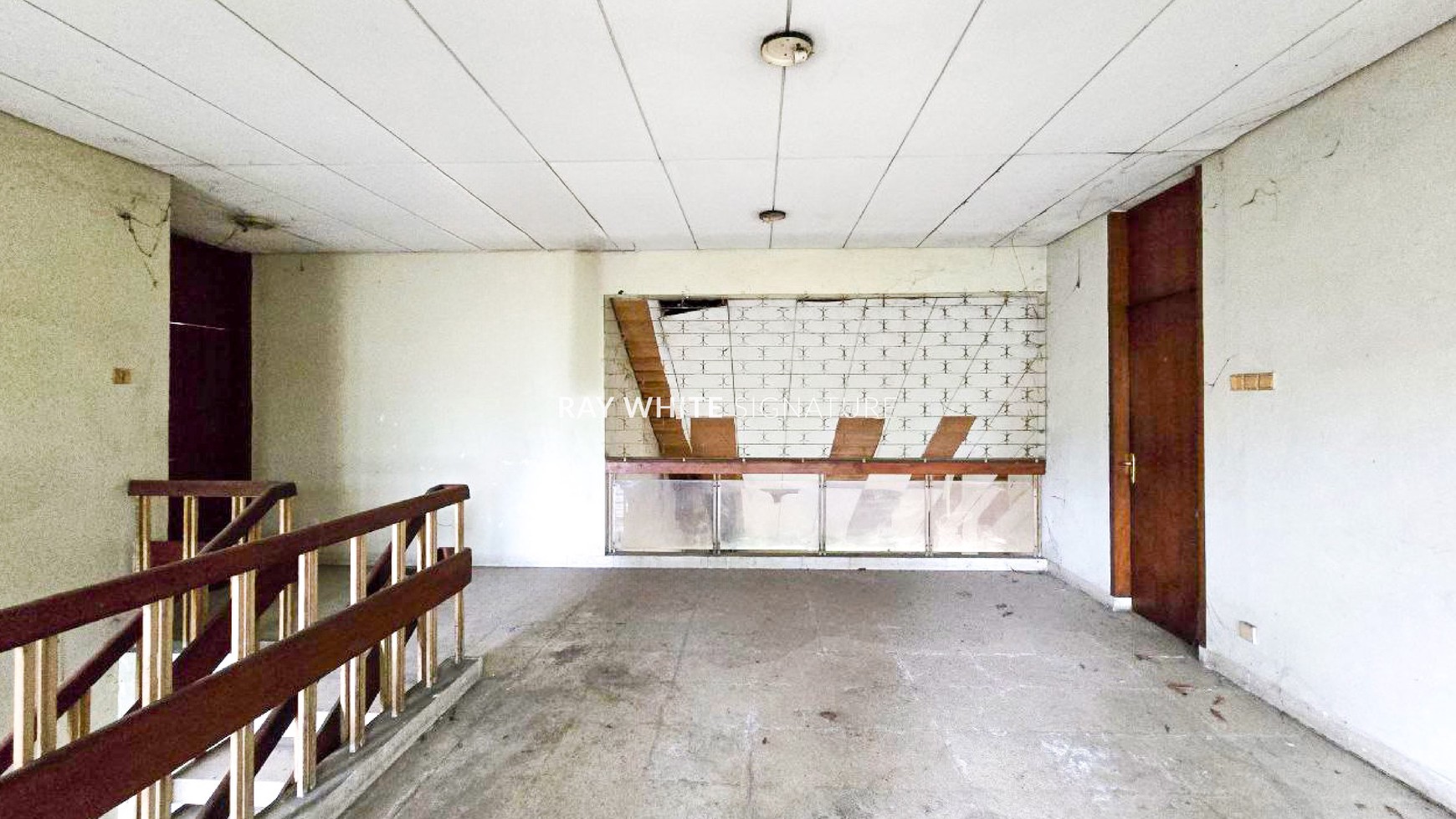 Rumah Hitung Tanah Area Cipete