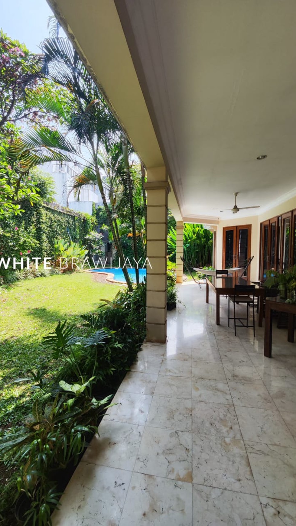 Rumah Hitung Tanah Area Cipete