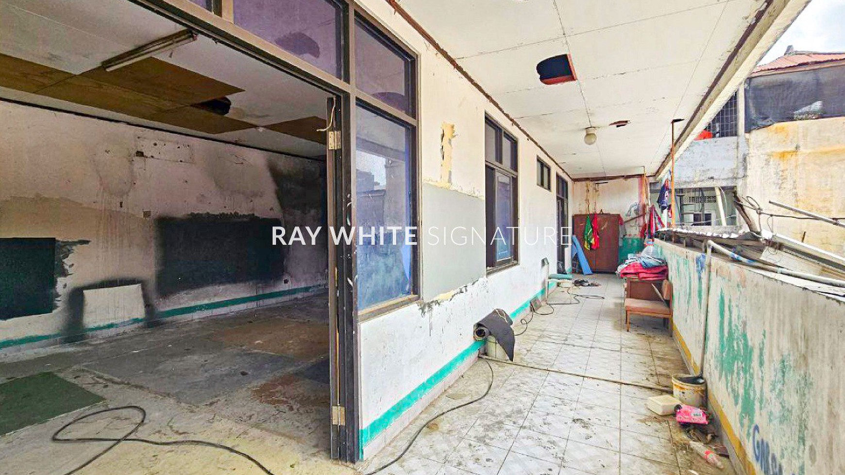 Rumah Hitung Tanah Area Cipete