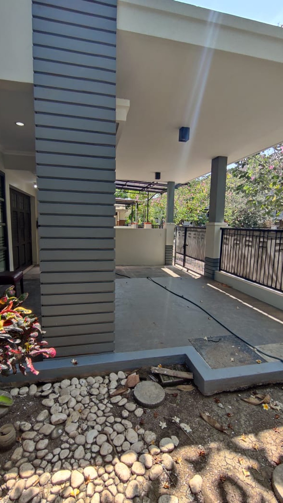 Disewakan Rumah Minimalis 2 Lt di Central Park Ahmad Yani