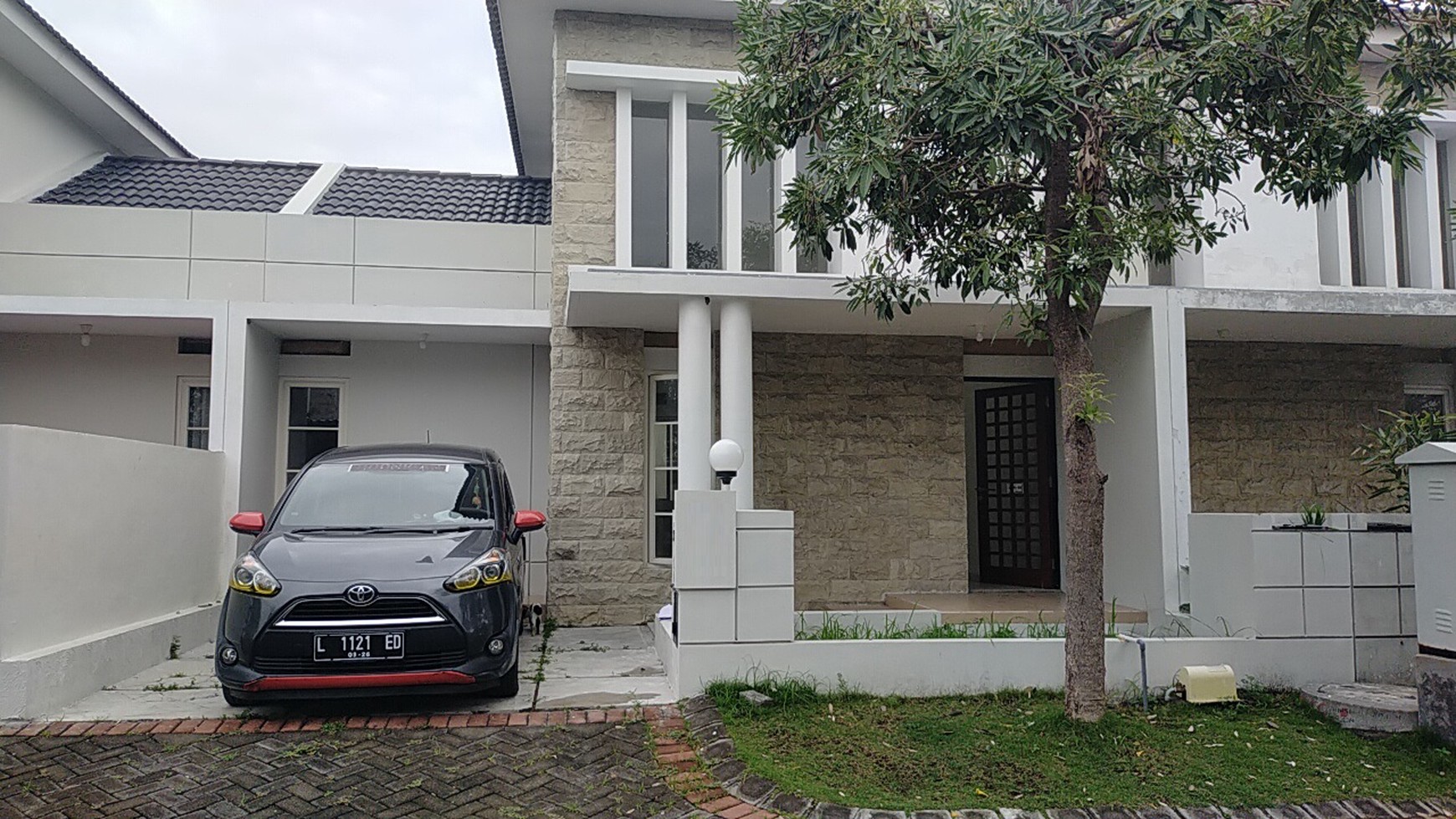 Dijual Rumah Baru Gress, Valencia Spring