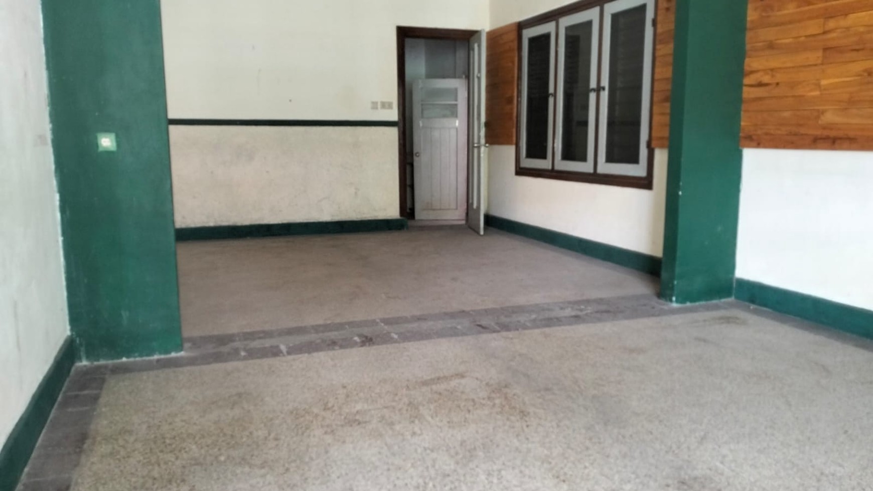 Dijual Cepat Rumah Pusat Kota, Jl Lombok Surabaya