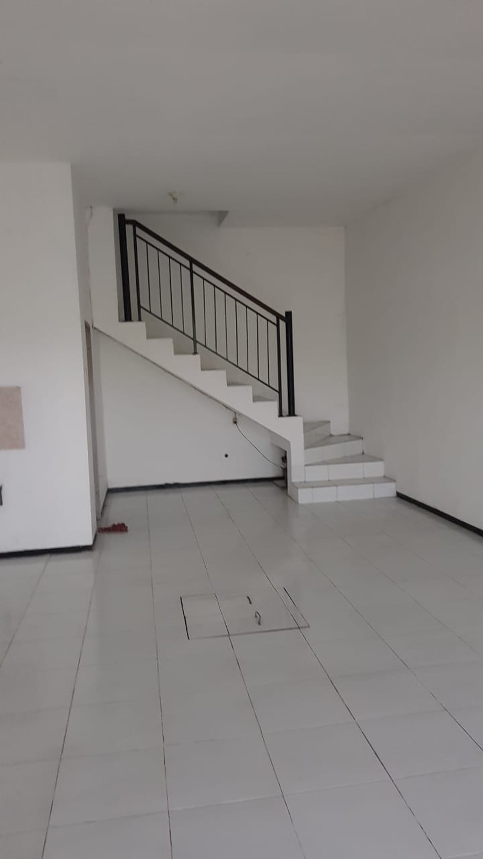 Dijual Ruko 2 Lantai Siap Huni di Kutisari Selatan, Surabaya Selatan