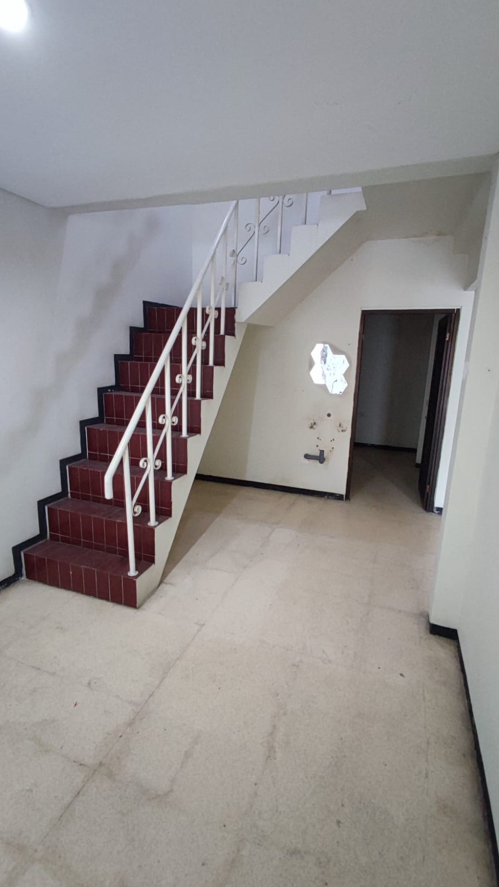 Dijual Rumah di komplek Taman Indah VI Taman Sepanjang Sidoarjo (Daerah Menanggal Surabaya)